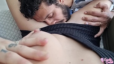 Eu queria jantar fora mas acabei tendo que tomar o leite do pirocudo que preferiu me comer em casa