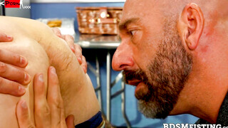 Unleashing the Beast When Brawny Bodybuilder Drew Sebastian Takesitic advantage of Insecure Barista Sherman Maus!