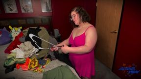 BBW Autumn Trad Wife Laundry Folding Strip Tease