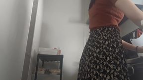 キッチンで家事しながらパンツの中に玩具入れたら痙攣が止まらなくなっちゃった清楚系巨乳女子
