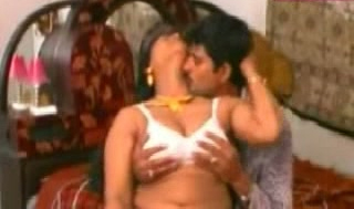 I filmed this amateur Indian couple cuddling anf gettign horny