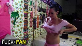 Tory Lane Shows Off Her Pussy&#x270C; and Gives a Wet Kiss for the Winner!