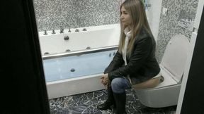 I've just come back from a nice walk and I really need to go to the toilet WMV FULL HD 1080p