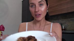 MEGA CHEWING chicken ! MP4