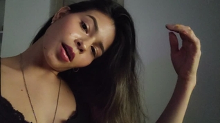 Hot Latina plays and sucks his cock While they record it🍌🍌