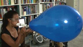 Drea Blows a Q18 inside a Q16 (MP4 - 1080p)