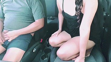 Wild Pinay Wife BlowJob Her Husband Inside Her Car