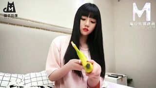 [Domestic] Madou Media Works/MMZ006 Brothers and Sisters Banana Talk two-Usage of Cucumber 001/ See for free
