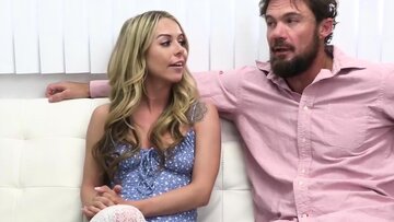 Summer Vixen put a question to for support from a love therapist Pri