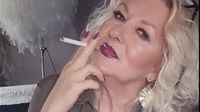 Oink oink paypiggy - worship your smoking mistress