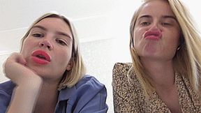 WARM AND SMELLY LIPS OF LESBIANS ON THE BED!MP4