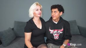 Divorced Mommy Lets Loose: Sweet Lolly Now Bangs Anything That Moves!