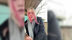 Curvy Cutie Gets Down 'n' Dirty on the Streets!