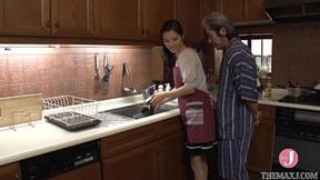 Horny&#x1F975; Japanese wife succumbs to father-in-law's advances [OGPP-017]