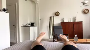 stepmother forgot to put on panties in bed