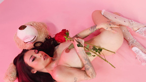 Huge boobs petite brunette shows hot body & enjoyed adorable posing session