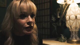 Twisted therapist makes 19 yo face her fears with a double penetration