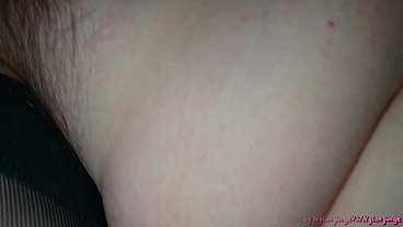Abspritzen in Omas behaarte Fotze ** Creampie **