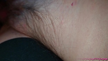 Abspritzen in Omas behaarte Fotze ** Creampie **