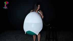 Cinthya's First Balloon Stuffing Cam 1 4K (3840x2160)