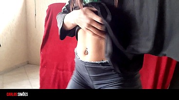 Morena Linda Gostosa Mostrando Seu Cuzinho Guloso e Sua Raba Grande Suculenta