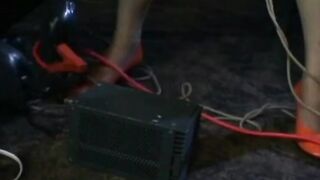 18鬼畜パルス高圧電流責め 深田梨菜