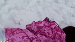Nikki Snow Ball Fight Video