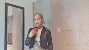 I need a cock to suck very hot