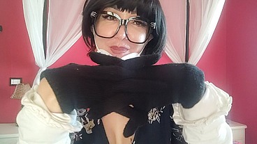 Chantal Channel as an italian jealous girlfriend