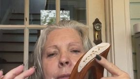 Yes I have shoe fetish: 5 Minutes of Me Worshipping My New High Heels Kiara Mules