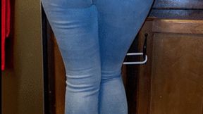 Scarlet&#039;s 4 Minute Jeans Soaking - Real Accident!