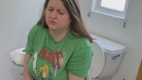 Having a snack while doing number 2 MOV