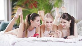 WOW Girls featuring Nancy Ace and Sybil's kissing clip