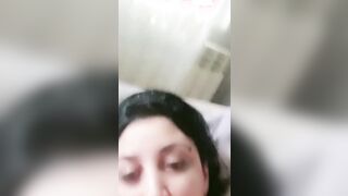 Azerbaijanli ev haniminda yangin var kocasi evde ola ola amini eliyor