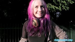 PublicSex American slut talks dirty fucking outdoors in Prague