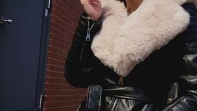 TheresaSmoke Sunlight & Smoke – A Sensual Pause in the Chill