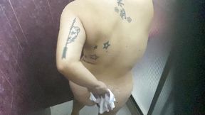 Amateur Video of My Stepmom Bathing