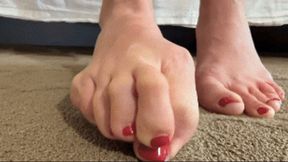 Jerk off to my Toes (HD MP4) Lauren Sophia: Giantess, Unaware Giantess, Toe Joi, Foot Fetish