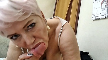 Top Russian mature whore # 1 MILF AimeeParadise. Part one - "A woman who always has a cock in her mouth .!." ))
