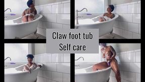 Claw Foot Tub Slippery wet Ebony babe Lyric Sky