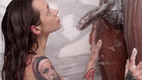 Tiny Inga Plays With BBC in the shower