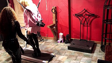 Sissy high heel walking training on a treadmill 1