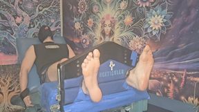 Rox Tickle Chair Series: Braiden 1