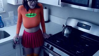 Busty girl want to fuck with me at abandoned house