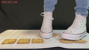 Converse Vs Crackers