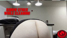 SSBBW Stuck While Cleaning - CurvyRedhead - MP4 1920x1080