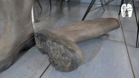 Wellie destruction