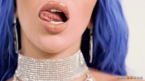 Kendra Sunderland moans with delight while getting her eager cunt drilled