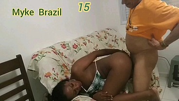 Diarista Roberta dias vei faser faxina na minha casa e acabou com um clima de sexo