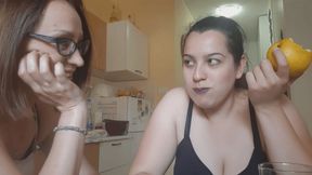 Biting apple MP4